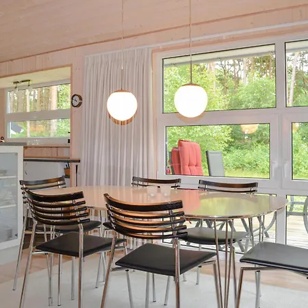 3 Bedroom Stunning Home In Saeby Sæby